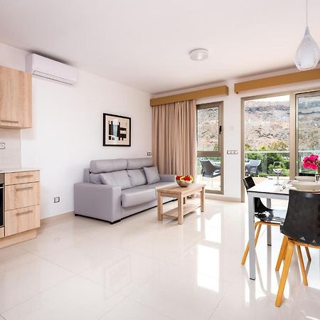 Apartamentos Las Palmeras Puerto De Mogan Kültér fotó