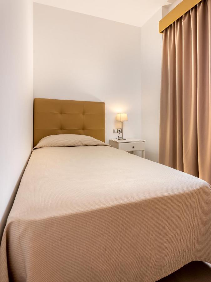 Apartamentos Las Palmeras Puerto De Mogan Kültér fotó